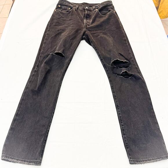 Levi's 501 Black Charcoal Straight Denim Jeans Button Fly Ripped Size 30 x 32 - Picture 2 of 8